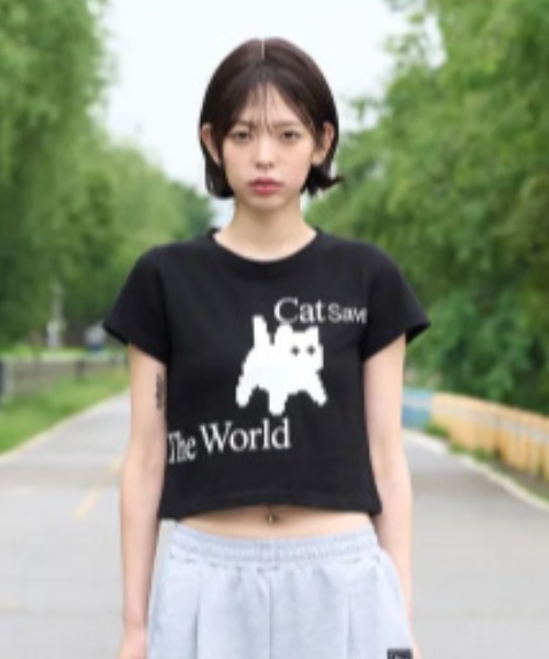 CATSAVETHEWORLD(キャットセーブザワールド)の「◇CATSAVETHEWORLD◇ブランド直輸入正規品/ピクセルアートクロップティー Pixel Crop T(Tシャツ/カットソー・レディース・ブラック/ホワイト・FREE)」の4枚目の写真