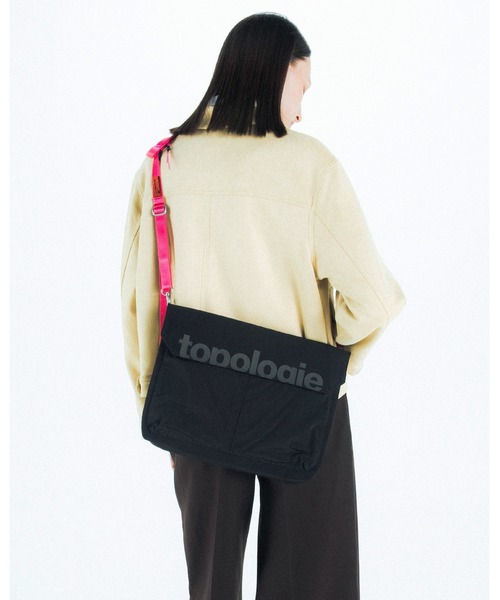 Topologie(トポロジー)の「Utility Musette Messenger(ユーティリティ ミュゼット メッセンジャー)(ショルダーバッグ・レディース・ブラック/モスグリーン・ONE SIZE)」の9枚目の写真