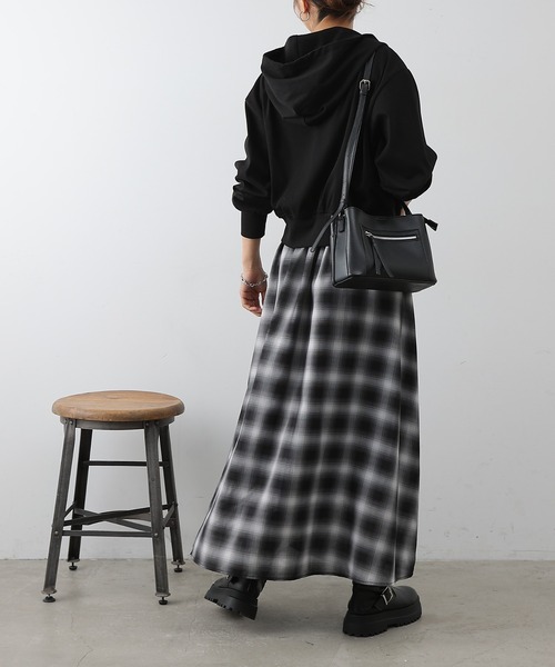 COLONY 2139(コロニートゥーワンスリーナイン)の「4WAYストレッチダブルジップパーカー(パーカー・レディース・インディゴブルー/ブラック/グレー・FREE)」の8枚目の写真