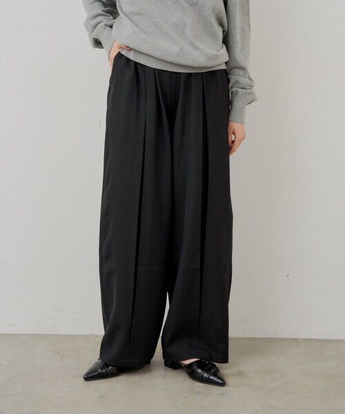 Kastane(カスタネ)の「【UNISEX/2サイズ展開】ボックスプリーツスラックス(その他パンツ・メンズ・ブラック/グレー/ネイビー・2/1)」の10枚目の写真