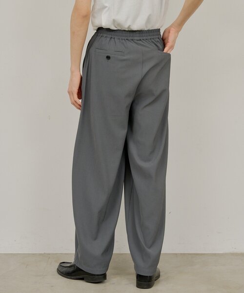 Kastane(カスタネ)の「【UNISEX/2サイズ展開】ボックスプリーツスラックス(その他パンツ・メンズ・ブラック/グレー/ネイビー・2/1)」の22枚目の写真