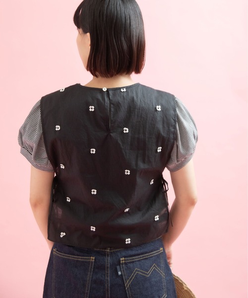 Dot&Stripes CHILD WOMAN(ドットアンドストライプス チャイルドウーマン)の「小花オンケミ刺繍 スクエアベスト(ベスト・レディース・ブラック/その他/ホワイト・FREE)」の14枚目の写真