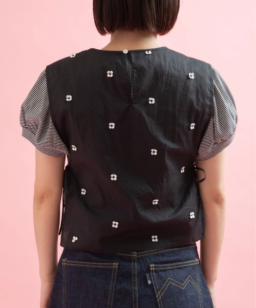 Dot&Stripes CHILD WOMAN(ドットアンドストライプス チャイルドウーマン)の「小花オンケミ刺繍 スクエアベスト(ベスト・レディース・ブラック/その他/ホワイト・FREE)」の21枚目の写真