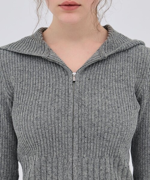 PUBLIC TOKYO（パブリックトウキョウ）の「【2026春新作】リブニットジップフーディ（ニット/セーター・レディース・グレー/アイボリー・FREE）」の9枚目の写真