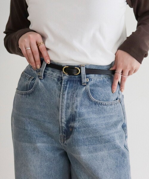 fredy emue（フレディエミュ）の「牛革フリー細ベルト（ベルト・レディース・ブラック/ダークブラウン・FREE）」の2枚目の写真