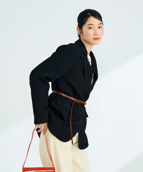 fredy emue（フレディエミュ）の「牛革フリー細ベルト（ベルト・レディース・ブラック/ダークブラウン・FREE）」の5枚目の写真