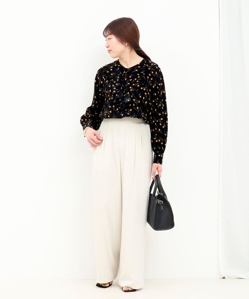 MICO COULIER（ミコクリエ）の「チューリッププリントフリルブラウス（シャツ/ブラウス・レディース・ブラウン系その他/ブルー系その他・38）」の16枚目の写真