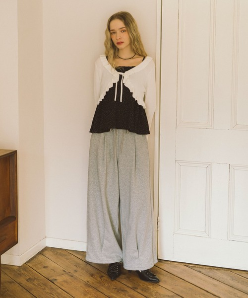 archives（アルシーヴ）の「フリルニットＣＤ×ドットキャミビスチェＳＥＴ（アンサンブル・レディース・グレー/オフホワイト/アイボリー/ブラック・MEDIUM）」の8枚目の写真