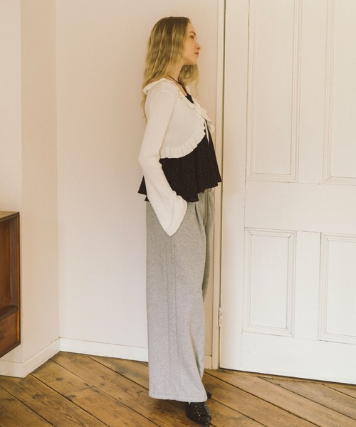 archives（アルシーヴ）の「フリルニットＣＤ×ドットキャミビスチェＳＥＴ（アンサンブル・レディース・グレー/オフホワイト/アイボリー/ブラック・MEDIUM）」の10枚目の写真