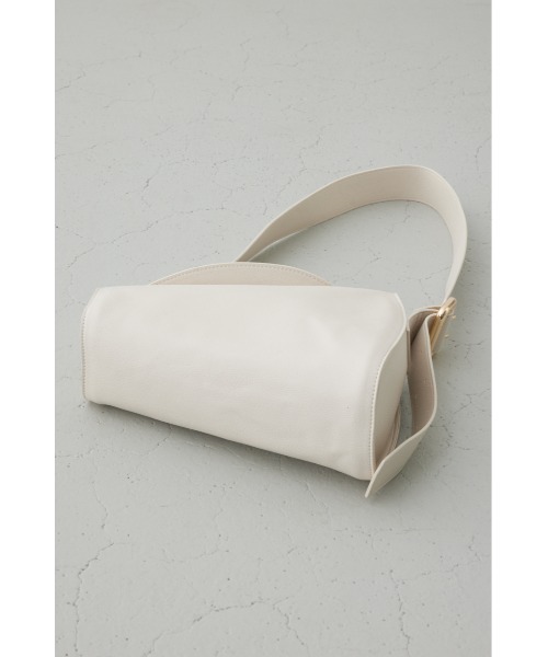 AZUL by moussy（アズールバイマウジー）の「フェイクレザークロスボディバッグ（ボディバッグ/ウエストポーチ・レディース・ブラック/アイボリー・FREE）」の15枚目の写真