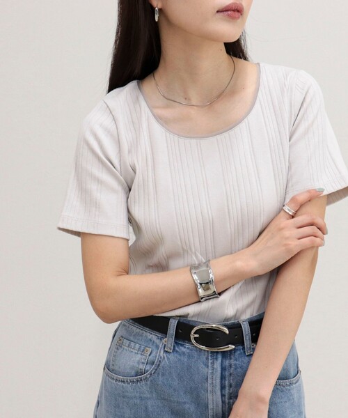 fredy emue(フレディエミュ)の「ランダムテレコ5分袖Tシャツ(Tシャツ/カットソー・レディース・ライトグリーン/ブラウン/ブラック/グレイッシュベージュ/オフホワイト・38)」の4枚目の写真