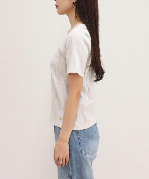 fredy emue(フレディエミュ)の「ランダムテレコ5分袖Tシャツ(Tシャツ/カットソー・レディース・ライトグリーン/ブラウン/ブラック/グレイッシュベージュ/オフホワイト・38)」の16枚目の写真