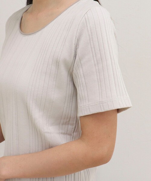 fredy emue(フレディエミュ)の「ランダムテレコ5分袖Tシャツ(Tシャツ/カットソー・レディース・ライトグリーン/ブラウン/ブラック/グレイッシュベージュ/オフホワイト・38)」の19枚目の写真