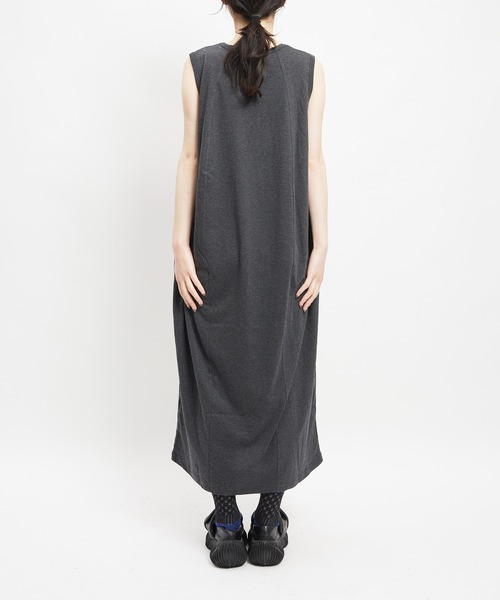 gomme（ゴム）の「ドットロングワンピース（ワンピース・レディース・チャコールグレー×ブラック・MEDIUM）」の20枚目の写真