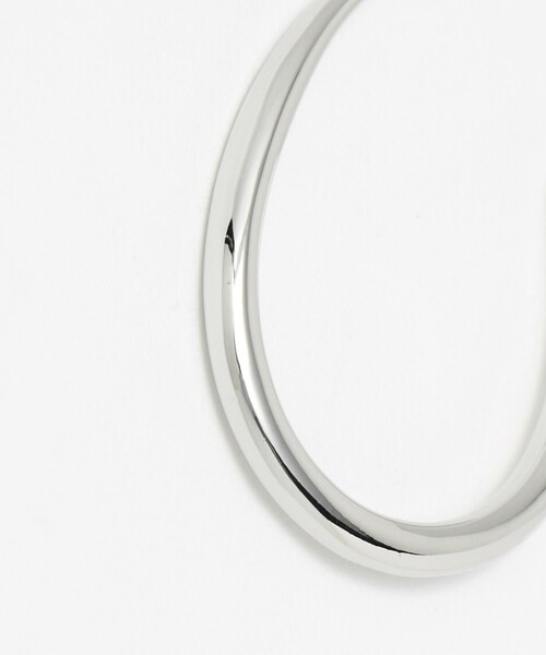 UNITED ARROWS(ユナイテッドアローズ)の「フック フープピアス(ピアス(両耳用)・レディース・ゴールド/シルバー・FREE)」の8枚目の写真