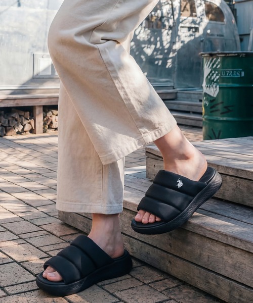U.S. POLO ASSN.(ユーエスポロアッスン)の「【U.S. POLO ASSN./ユーエスポロアッスン】超軽量 パフィスライドサンダル(サンダル・レディース・ホワイト/グレー/カーキ/ブラック・24.5cm/22.5cm/23cm/23.5cm/24cm)」の6枚目の写真