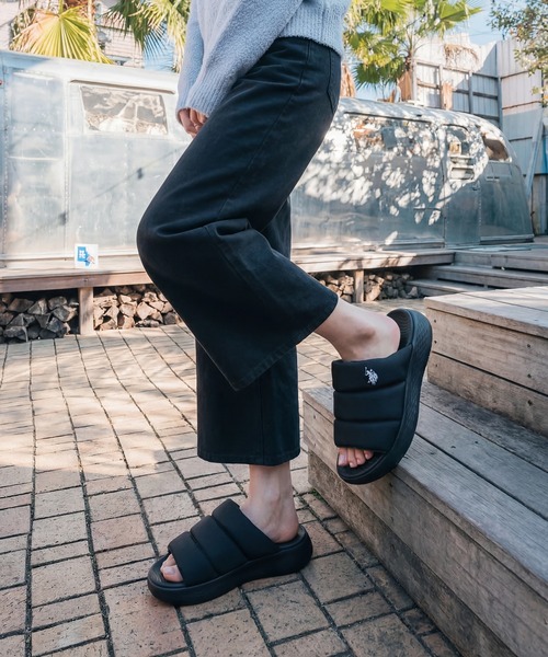 U.S. POLO ASSN.(ユーエスポロアッスン)の「【U.S. POLO ASSN./ユーエスポロアッスン】超軽量 パフィスライドサンダル(サンダル・レディース・ホワイト/グレー/カーキ/ブラック・24.5cm/22.5cm/23cm/23.5cm/24cm)」の7枚目の写真