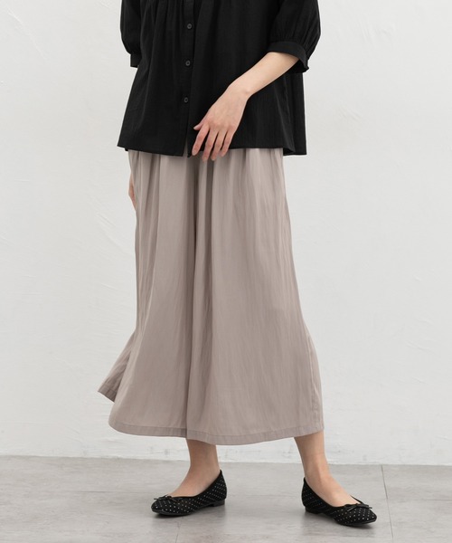 Honeys(ハニーズ)の「ロングガウチョパンツ(その他パンツ・レディース・スミクロ/ダークベージュ/ネイビー/ミント/ブラック系その他/ブラック・3L/L/LL/M/S)」の4枚目の写真