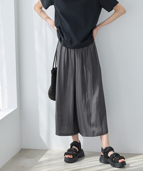 Honeys(ハニーズ)の「ロングガウチョパンツ(その他パンツ・レディース・スミクロ/ダークベージュ/ネイビー/ミント/ブラック系その他/ブラック・3L/L/LL/M/S)」の16枚目の写真