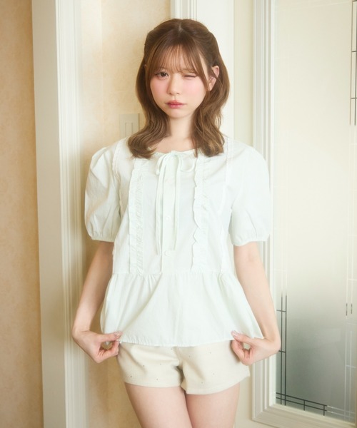 TITTY&CO.（ティティーアンドコー）の「フロントフリルブラウス（シャツ/ブラウス・レディース・ミント/サックスブルー/ホワイト・FREE）」の4枚目の写真