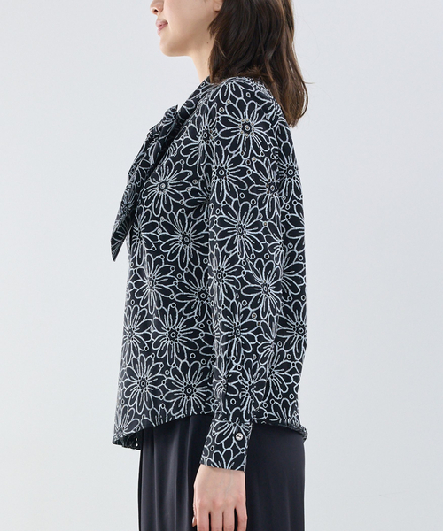 NARACAMICIE（ナラカミーチェ）の「【NARACAMICIE】レースプリントボウタイ長袖ブラウス（シャツ/ブラウス・レディース・ブラック/ホワイト・L/M）」の4枚目の写真