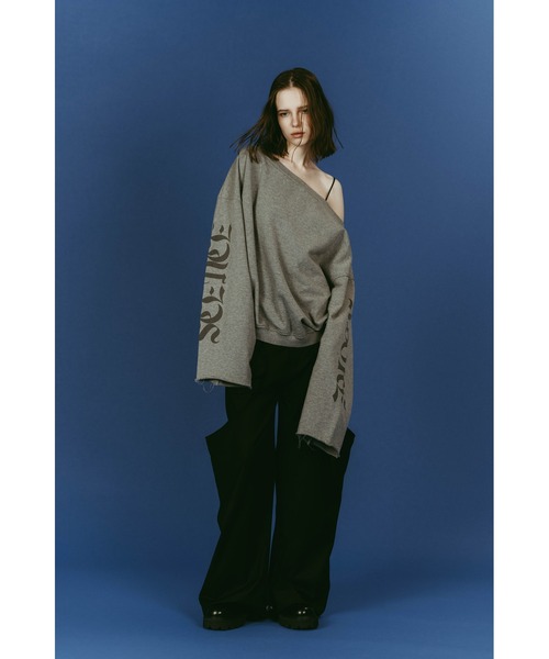 Knuth Marf(クヌースマーフ)の「off shoulder vintage sweat(スウェット・レディース・ブラック/グレー・FREE)」の12枚目の写真