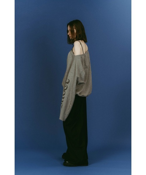 Knuth Marf(クヌースマーフ)の「off shoulder vintage sweat(スウェット・レディース・ブラック/グレー・FREE)」の14枚目の写真