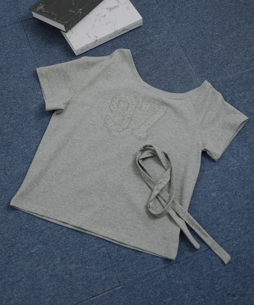 Ulysses(ユリシス)の「タイ付き ワンショルロゴTシャツ(Tシャツ/カットソー・レディース・ホワイト/グレー/ネイビー/ブラック・F)」の8枚目の写真