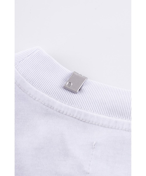 SUPPLIER(サプライヤー)の「Tシャツ|Distressed Pierced Tee V2|SUPPLIER(Tシャツ/カットソー・メンズ・ホワイト/ブラック・SMALL/MEDIUM/LARGE/X-LARGE/XX-LARGE)」の10枚目の写真