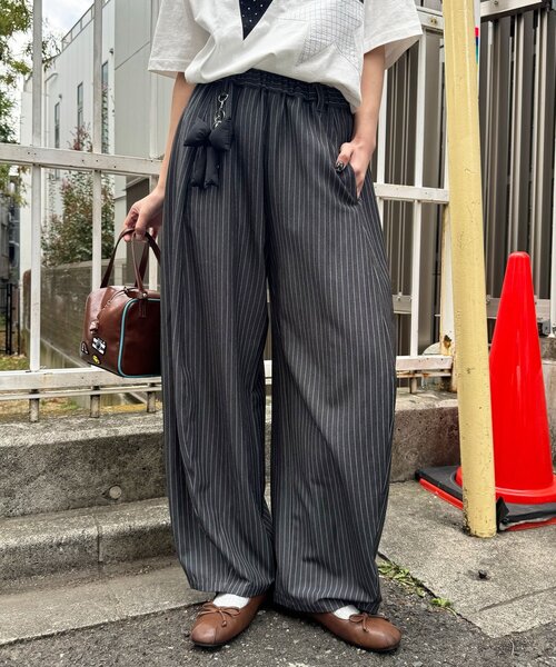 CIAOPANIC（チャオパニック）の「ワイドバルーンスラックス（その他パンツ・レディース・グレー/アイボリー/ブラック/ネイビー/ライトグレー・SMALL/MEDIUM）」の5枚目の写真