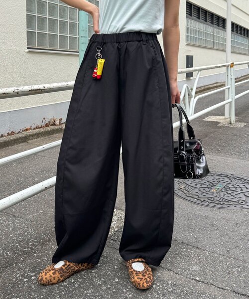 CIAOPANIC（チャオパニック）の「（ストライプ・無地）ワイドバルーンイージースラックス（スラックス・レディース・グレー/アイボリー/ブラック/ネイビー/ライトグレー/ブラック系その他/ブラウン/グレー系その他・SMALL/MEDIUM/LARGE）」の18枚目の写真
