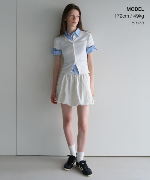 MUSINSA STANDARD WOMAN（ムシンサスタンダードウーマン）の「ウィメンズバルーンバンディングミニスカート[ホワイト]（スカート・レディース・その他・X-SMALL/SMALL/MEDIUM/LARGE）」の2枚目の写真