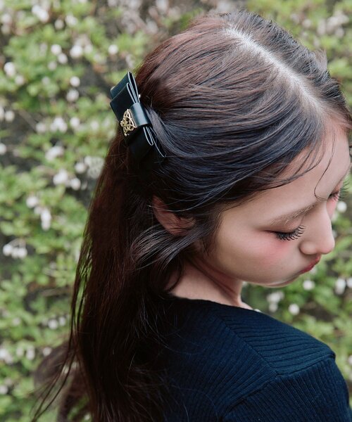 OLIVE des OLIVE(オリーブデオリーブ)の「Aimerianejoie ロゴリボンピン(ヘアピン・レディース・ブラック・FREE)」の3枚目の写真