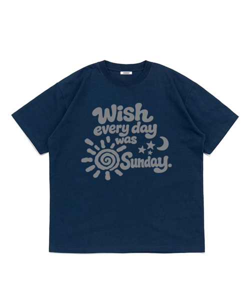 COSO(コソ)の「CCエブリデイサンデーグラフィックTシャツ(ネイビー)(Tシャツ/カットソー・レディース・ネイビー・SMALL/MEDIUM/LARGE)」の1枚目の写真