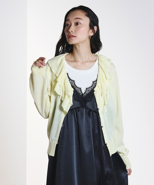 ROSE BUD(ローズバッド)の「FRILL COLLAR CARDIGAN(カーディガン/ボレロ・レディース・ブラック/イエロー・ONE SIZE)」の13枚目の写真