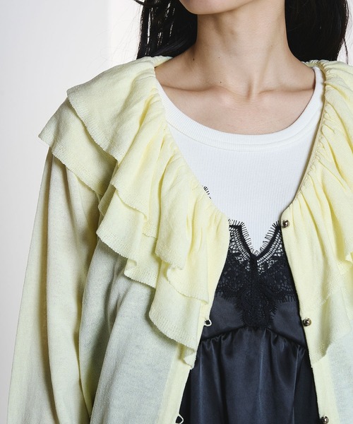 ROSE BUD(ローズバッド)の「FRILL COLLAR CARDIGAN(カーディガン/ボレロ・レディース・ブラック/イエロー・ONE SIZE)」の6枚目の写真