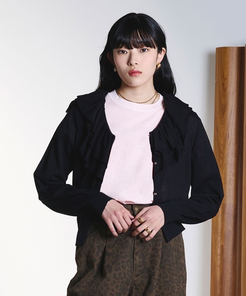 ROSE BUD(ローズバッド)の「FRILL COLLAR CARDIGAN(カーディガン/ボレロ・レディース・ブラック/イエロー・ONE SIZE)」の14枚目の写真