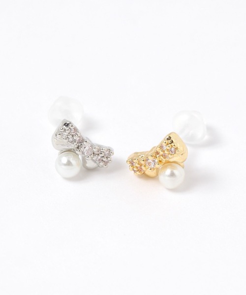 LAKOLE（ラコレ）の「プチビジューリボン樹脂ポストピアス / 663478（ピアス（両耳用）・レディース・その他2/その他1・FREE）」の3枚目の写真