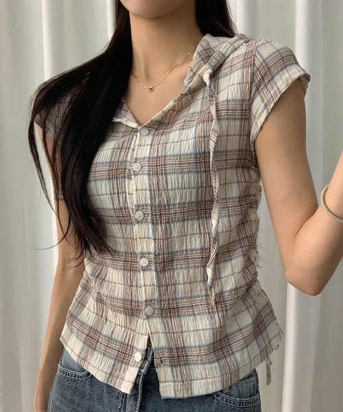 Girly Doll(ガーリードール)の「サイドシャーリングフード付き半袖チェックシャツ(シャツ/ブラウス・レディース・グリーン/ネイビー/ベージュ・FREE)」の5枚目の写真