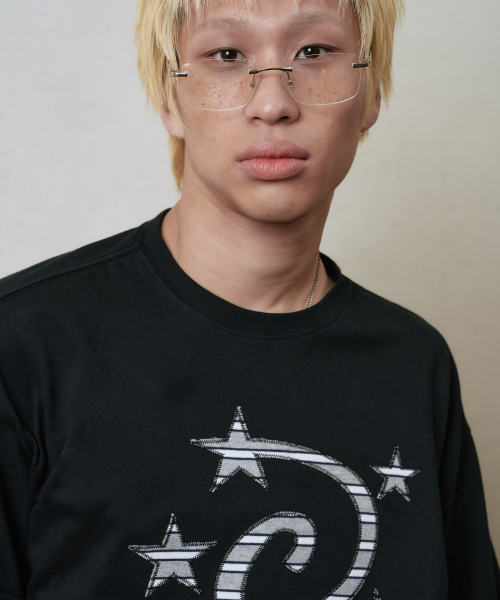 LOSERS CLUB(ルーザーズクラブ)の「スターロゴアプリケ長袖Tシャツブラック(Tシャツ/カットソー・レディース・その他・0/1/2)」の9枚目の写真