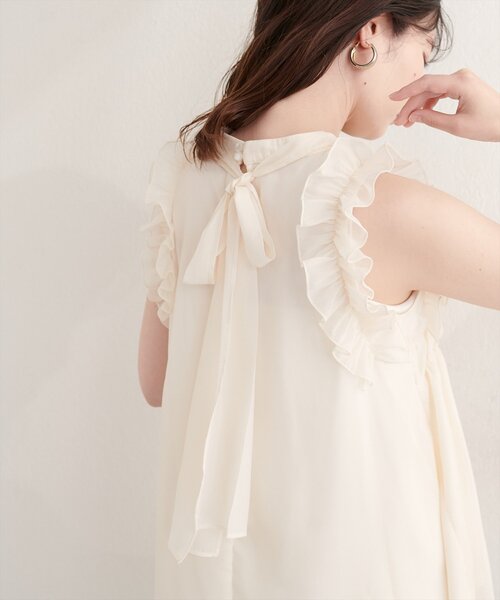 natural couture(ナチュラルクチュール)の「バックリボンノースリチュニック(シャツ/ブラウス・レディース・ブラック/サックスブルー/アイボリー/ミント/ラベンダー・FREE)」の7枚目の写真