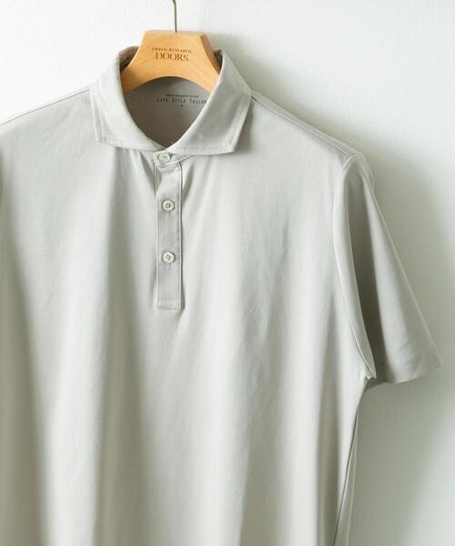 URBAN RESEARCH DOORS(アーバンリサーチドアーズ)の「LIFE STYLE TAILOR 『UR TECH』サマシェア ドレスポロ(シャツ/ブラウス・メンズ・ライトグレー/ネイビー・MEDIUM/LARGE)」の1枚目の写真