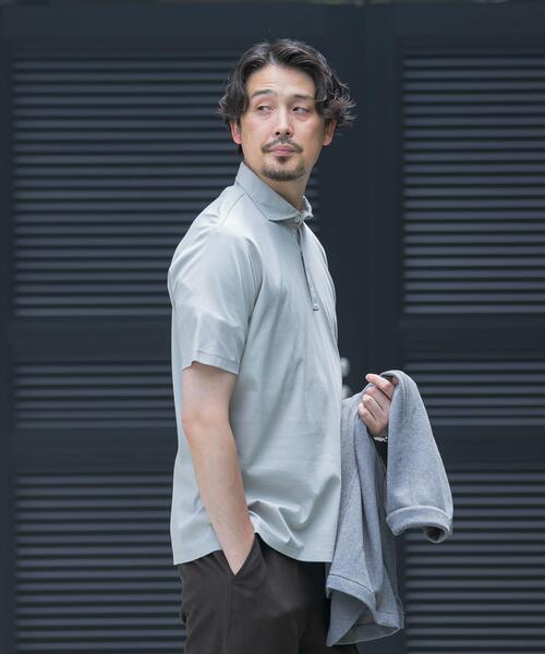 URBAN RESEARCH DOORS(アーバンリサーチドアーズ)の「LIFE STYLE TAILOR 『UR TECH』サマシェア ドレスポロ(シャツ/ブラウス・メンズ・ライトグレー/ネイビー・MEDIUM/LARGE)」の4枚目の写真