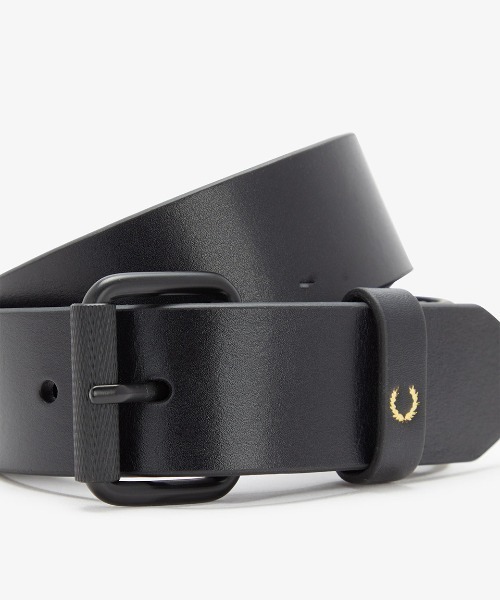 FRED PERRY(フレッドペリー)の「ZOZO限定ギフトセット/フレッドペリーベルト&ハンカチセット(ベルト・メンズ・ブラック・32)」の4枚目の写真