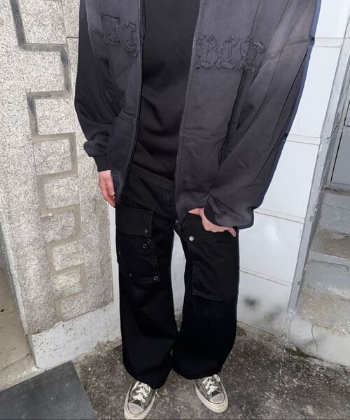 PITCHBLACK(ピッチブラック)の「APPLIQAE CROSS WASHED HOOD ZIP-UP (WASHED BLACK)(パーカー・メンズ・その他・SMALL/MEDIUM/LARGE/X-LARGE)」の5枚目の写真