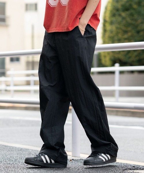WEGO(ウィゴー)の「WEGO/【26春夏新作】ナイロンイージーパンツ(その他パンツ・メンズ・チャコールグレー/ブラック/グリーン/ピンク・MEDIUM/LARGE)」の10枚目の写真