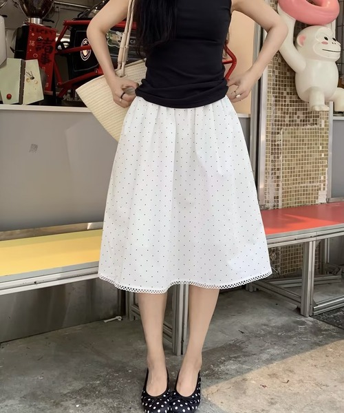 AsheKsha(アシクシャ)の「レースの白い水玉柄スカート(スカート・レディース・ホワイト・M)」の21枚目の写真