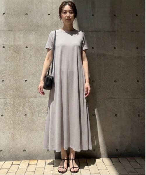Lajour(ラジュール)の「【日本製】大人の抜け感フレアワンピース/接触冷感/UVカット/体型カバー(ワンピース・レディース・ベージュ/グレー/グレイッシュベージュ/ブラック・フリー)」の9枚目の写真