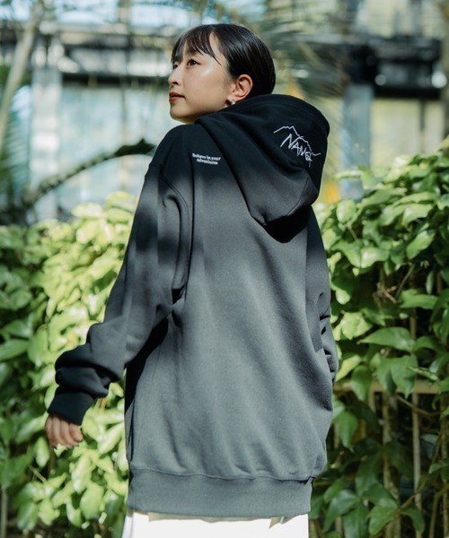 NANGA（ナンガ）の「【WEB先行予約】[NANGA/ナンガ] 別注 フードロゴ刺繍スウェットパーカー（パーカー・レディース・グレー/ブラック・M/S/L）」の15枚目の写真