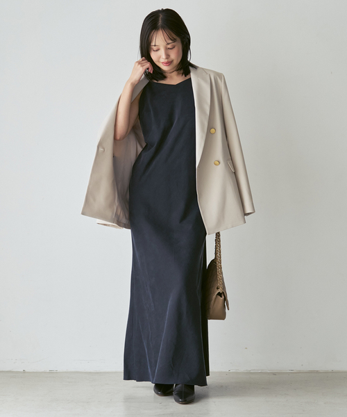 Noble（ノーブル）の「《追加・新色》【洗える】ワイドVネックフィブリルキャミワンピース（ワンピース・レディース・カーキ/ネイビー・38/36）」の10枚目の写真